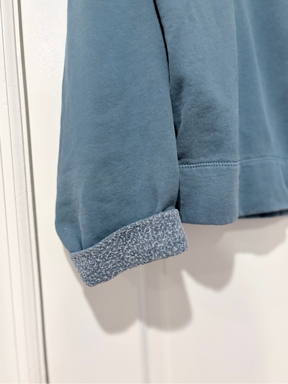 Old Navy Women’s XL Blue Oversized Mock Neck Sweatshirt Side Slits - Picture 4 of 8